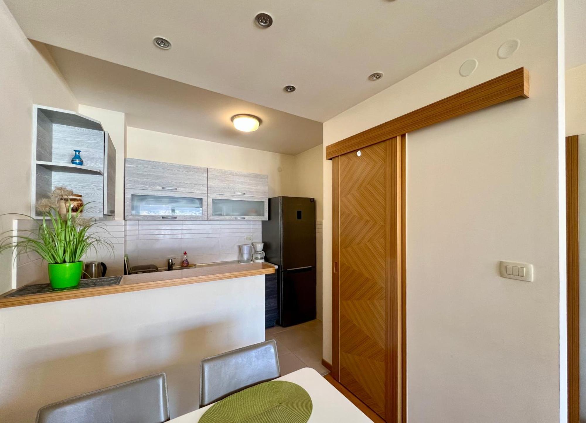 Apartment Verdan Бар Экстерьер фото